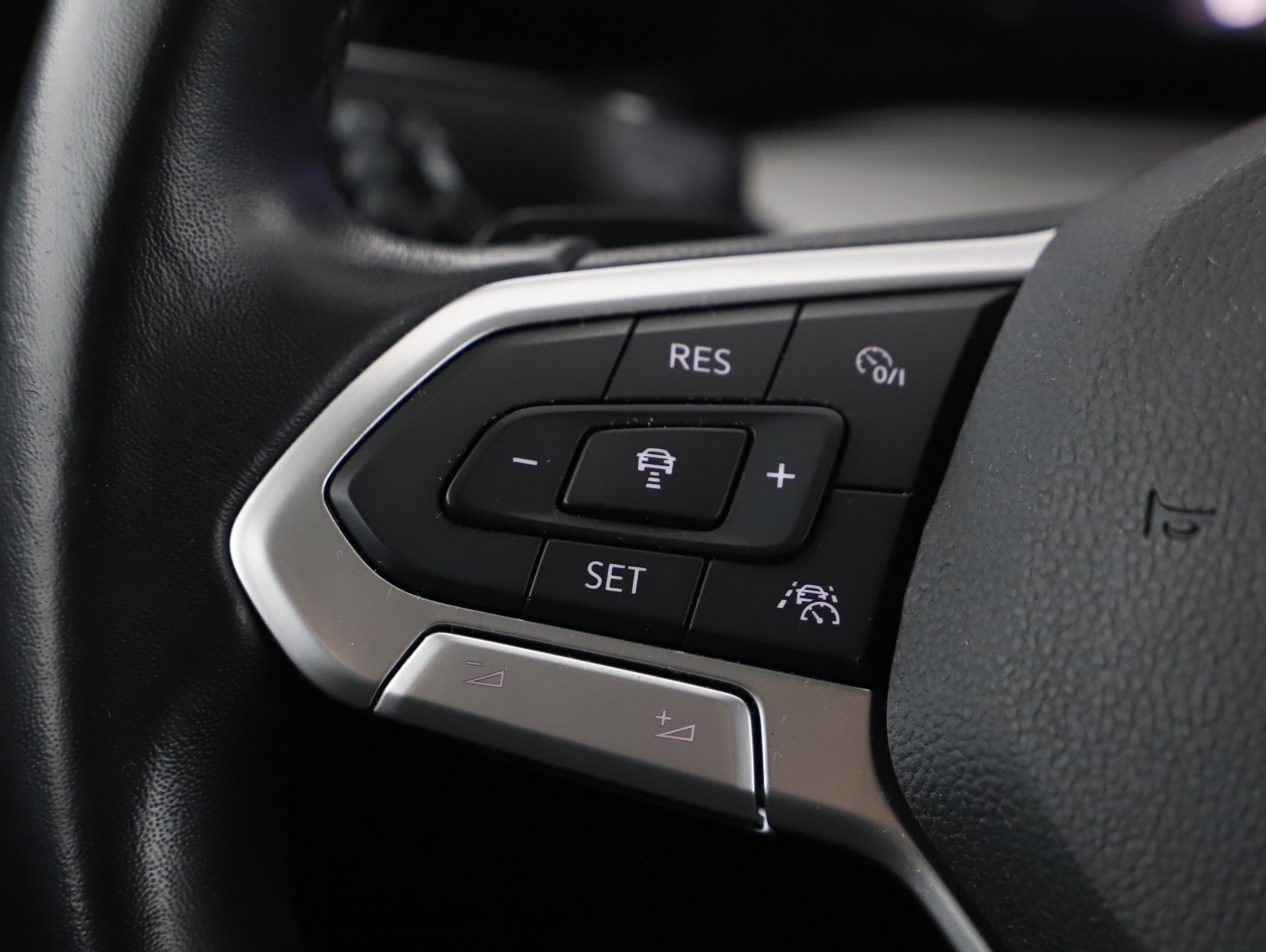 VW Golf VIII Variant 2.0 TDI Life | Bild 11 von 21