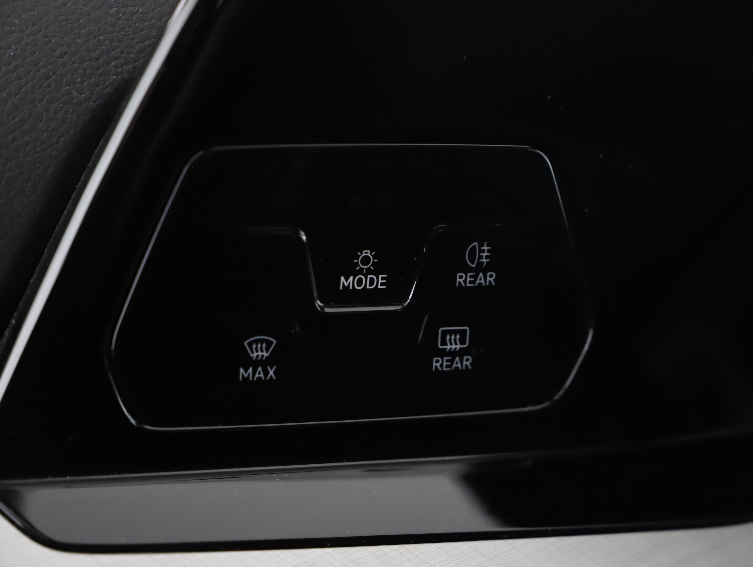 VW Golf VIII Variant 2.0 TDI Life | Bild 13 von 21