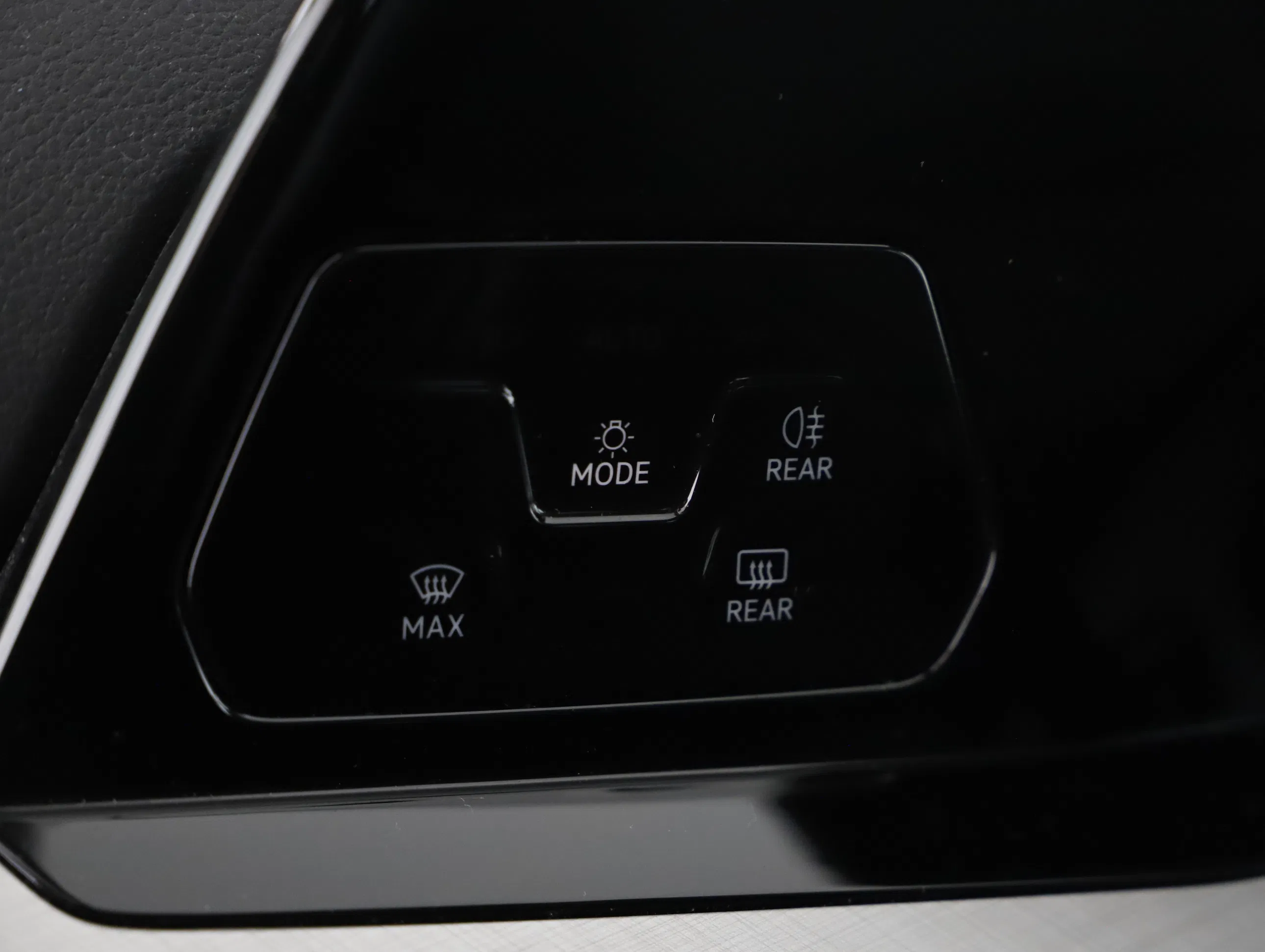 VW Golf VIII Variant 2.0 TDI Life | Bild 13 von 21