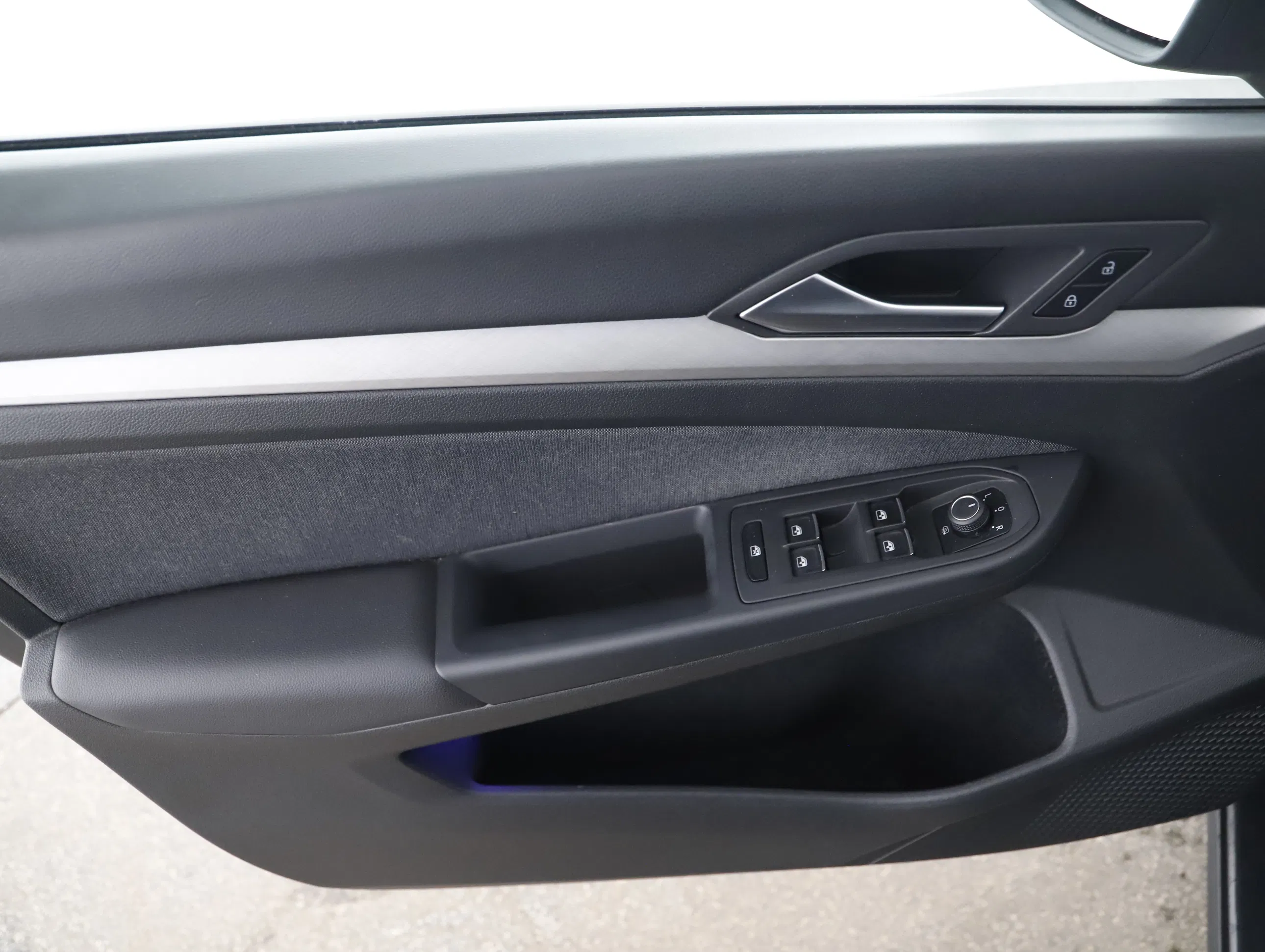 VW Golf VIII Variant 2.0 TDI Life | Bild 14 von 21