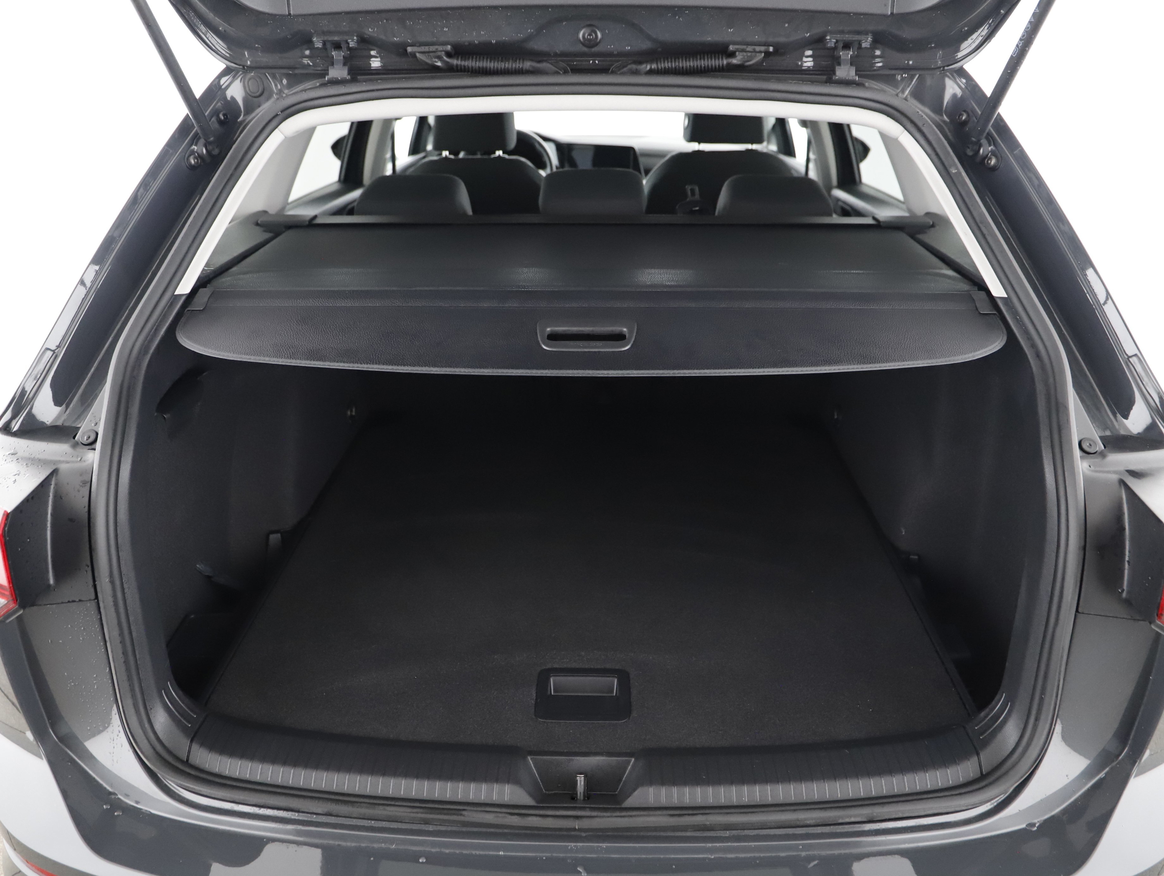 VW Golf VIII Variant 2.0 TDI Life | Bild 16 von 21