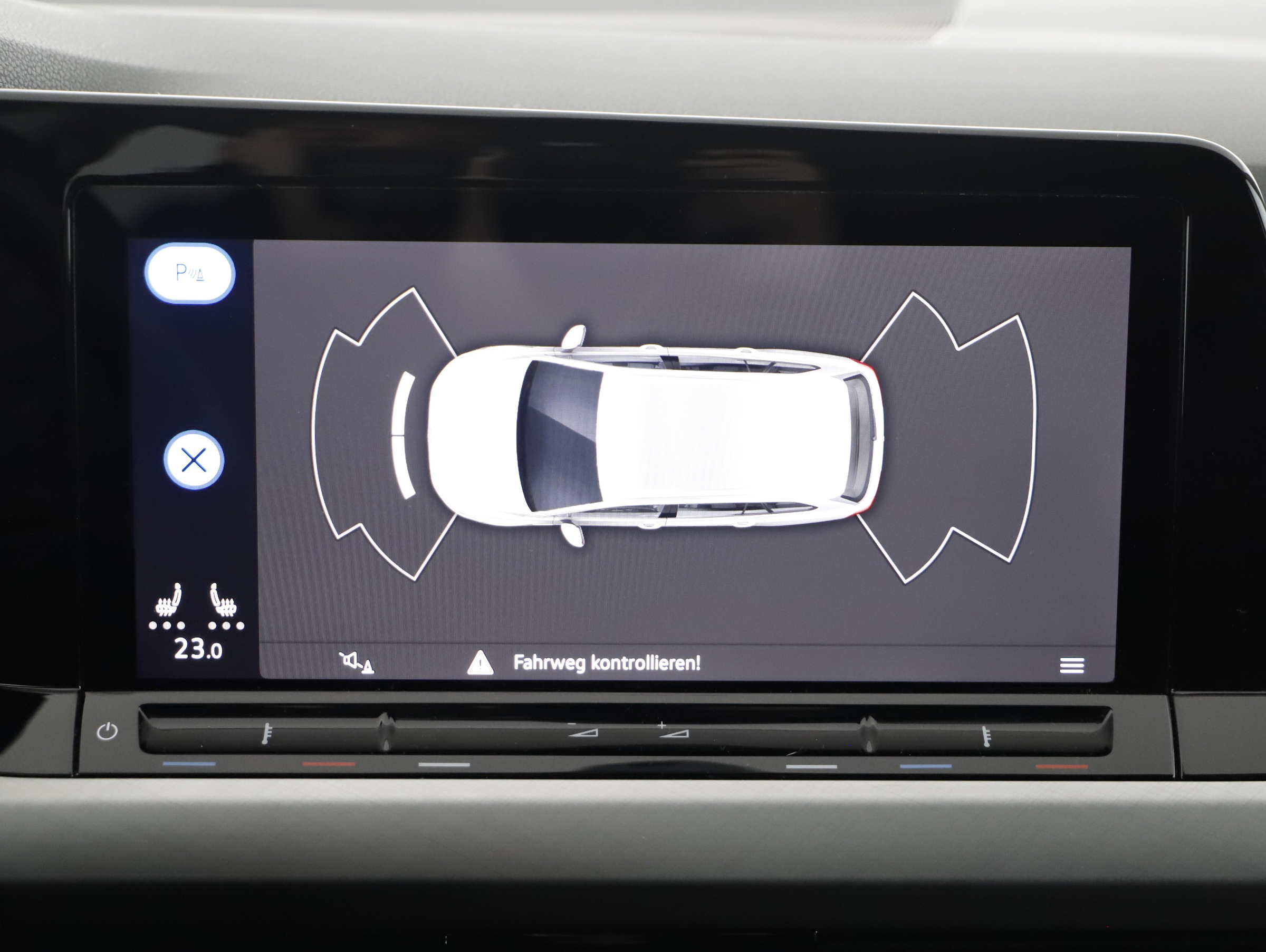 VW Golf VIII Variant 2.0 TDI Life | Bild 9 von 21