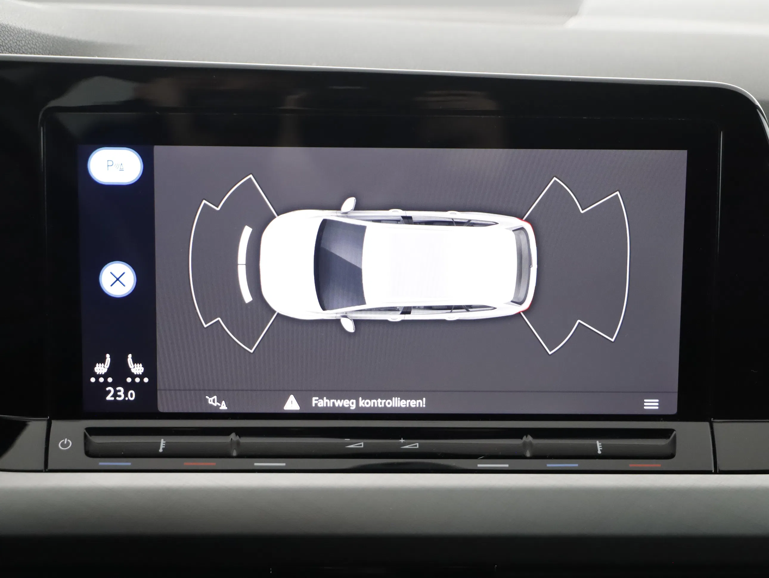 VW Golf VIII Variant 2.0 TDI Life | Bild 9 von 21