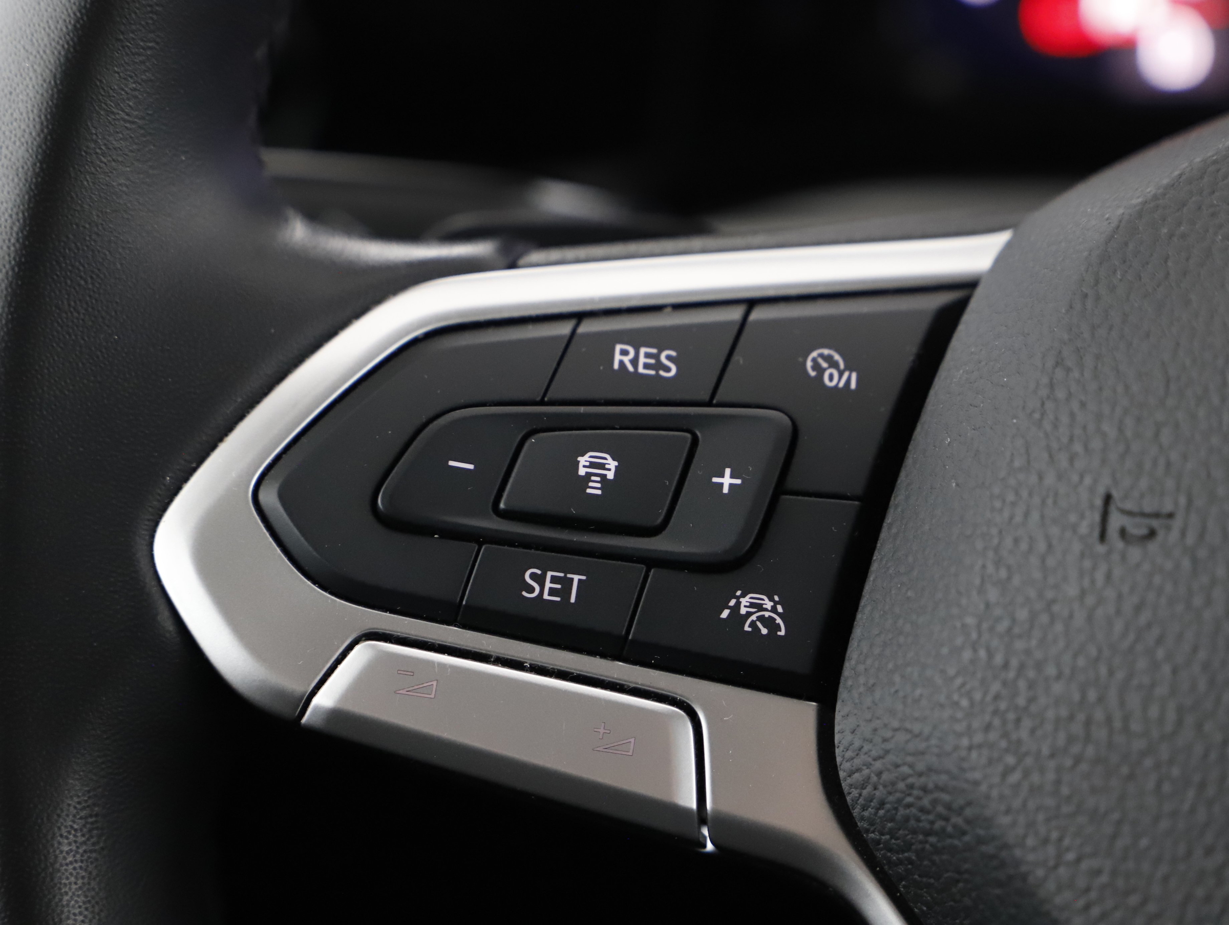 VW Golf VIII Var. 2.0TDI Life DSG | Bild 18 von 26