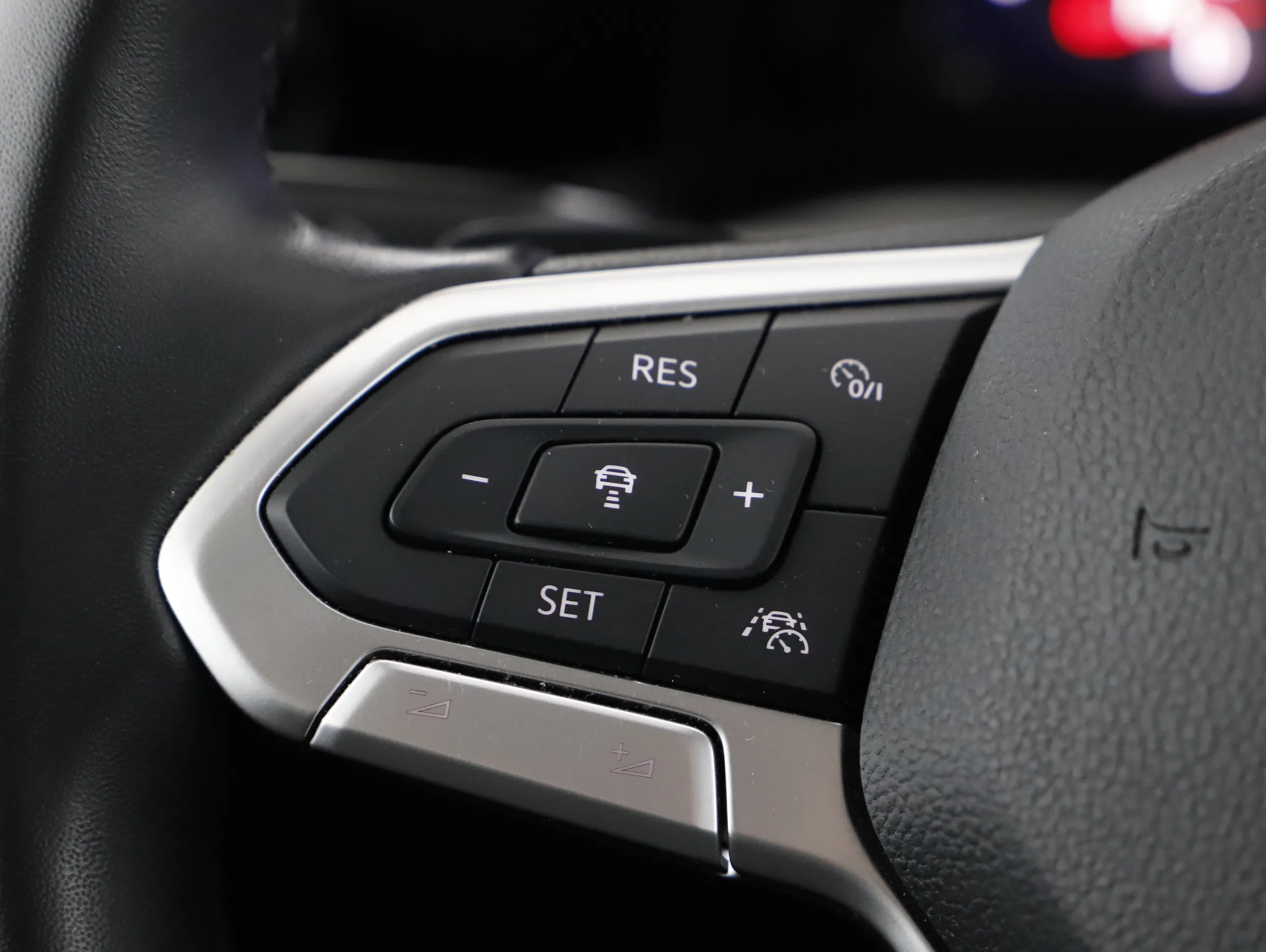 VW Golf VIII Var. 2.0TDI Life DSG | Bild 18 von 26