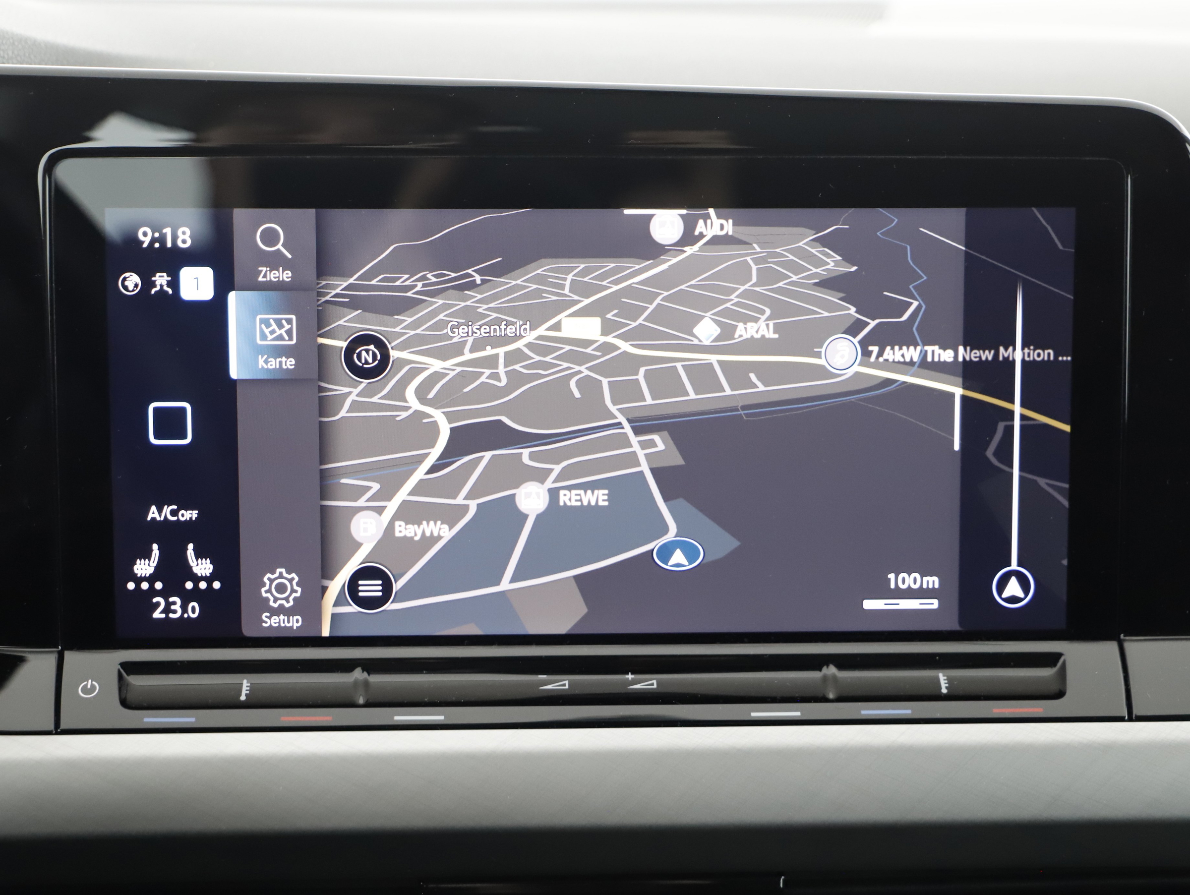 VW Golf VIII Var. 2.0TDI Life DSG | Bild 21 von 26