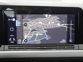 VW Golf VIII Var. 2.0TDI Life DSG | Thumbnail 21 von 26