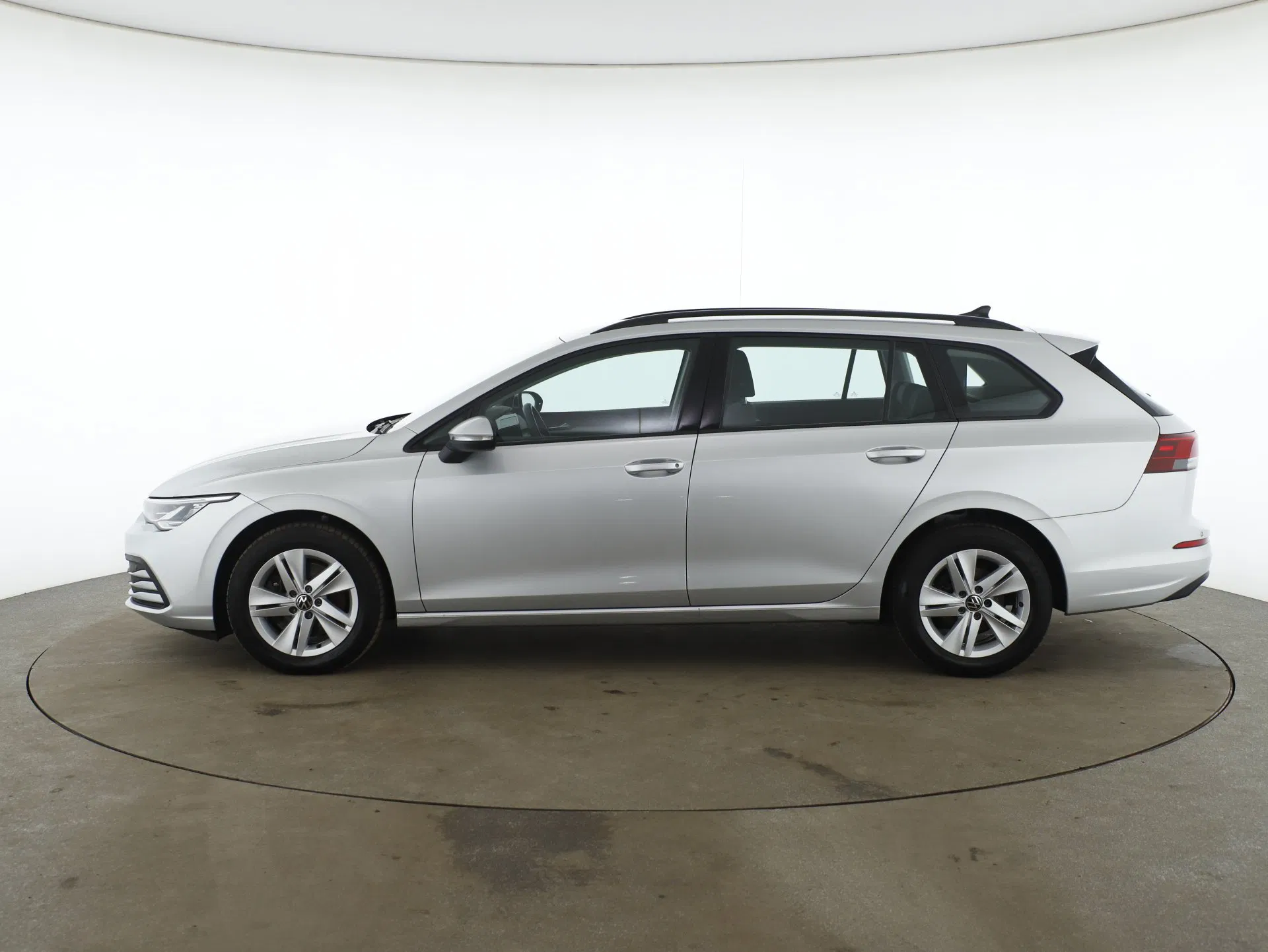 VW Golf VIII Var. 2.0TDI Life DSG | Bild 9 von 26