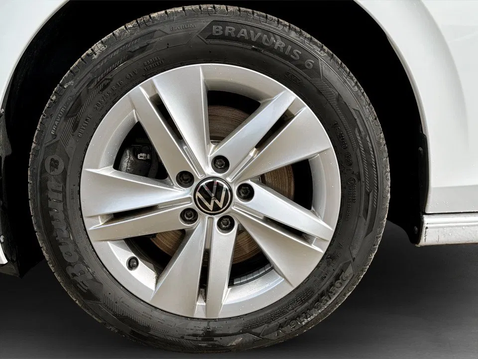 VW Golf VIII Variant 2.0TDI | Bild 7 von 23