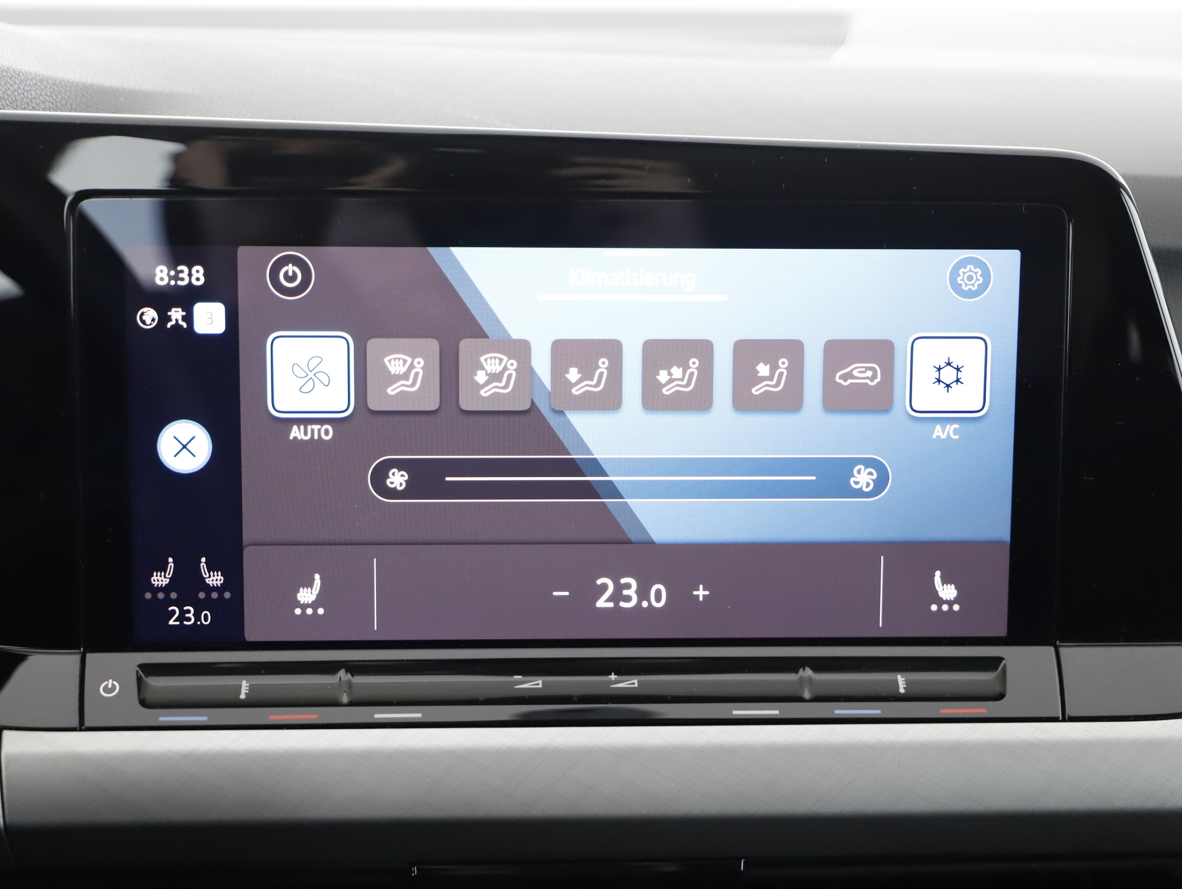 VW Golf VIII Variant 2.0 TDI Life | Bild 17 von 21