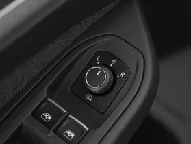 VW Golf VIII Variant 2.0 TDI Life | Thumbnail 6 von 21