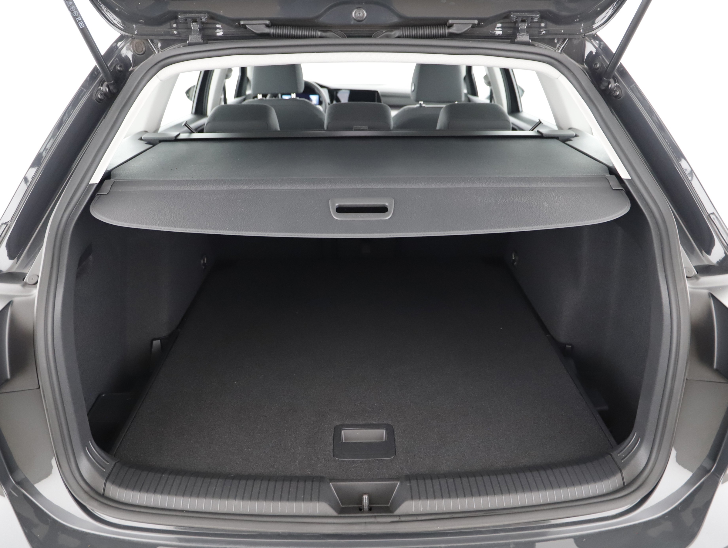 VW Golf VIII Variant 2.0 TDI Life | Bild 20 von 21
