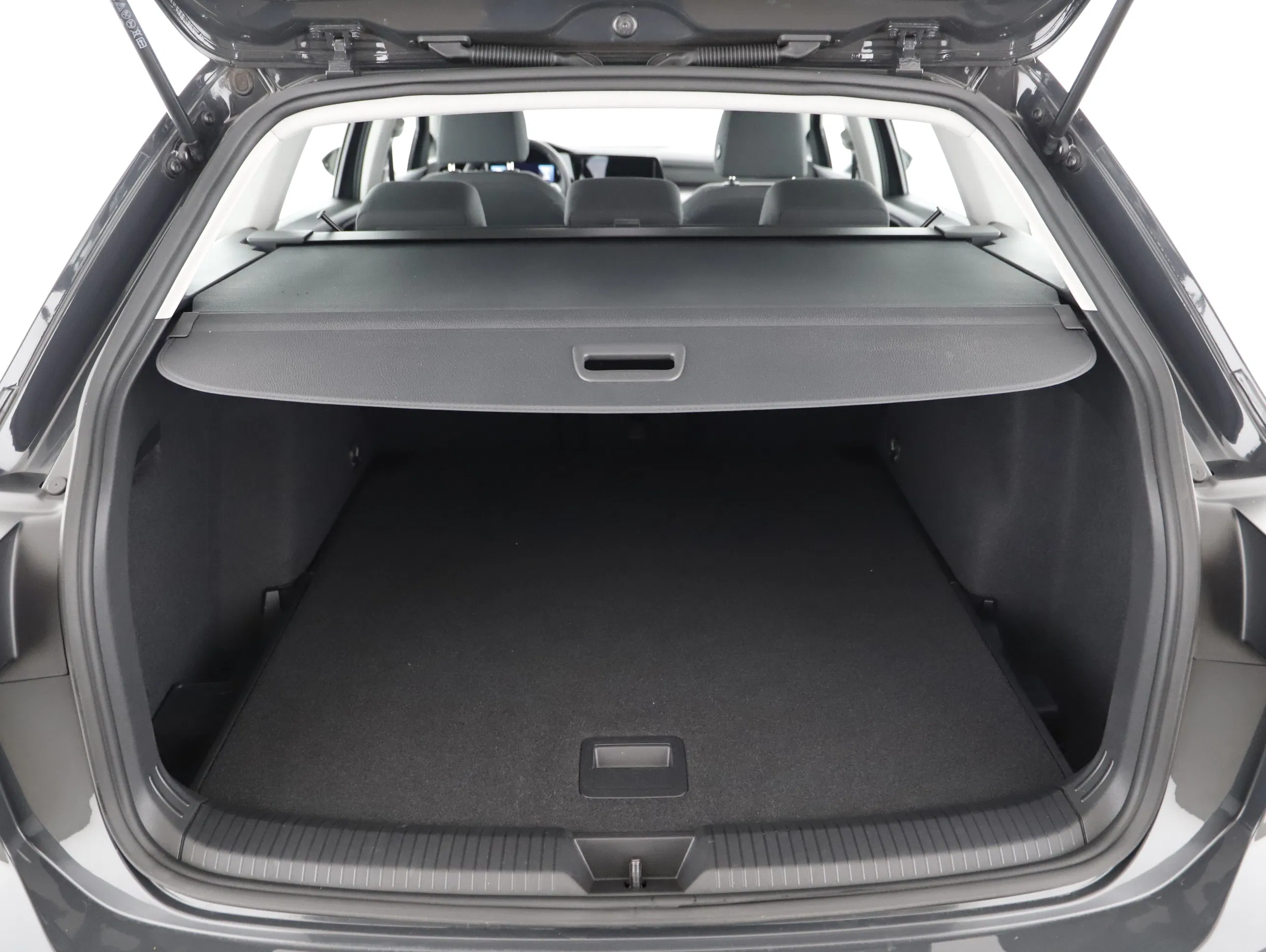 VW Golf VIII Variant 2.0 TDI Life | Bild 20 von 21