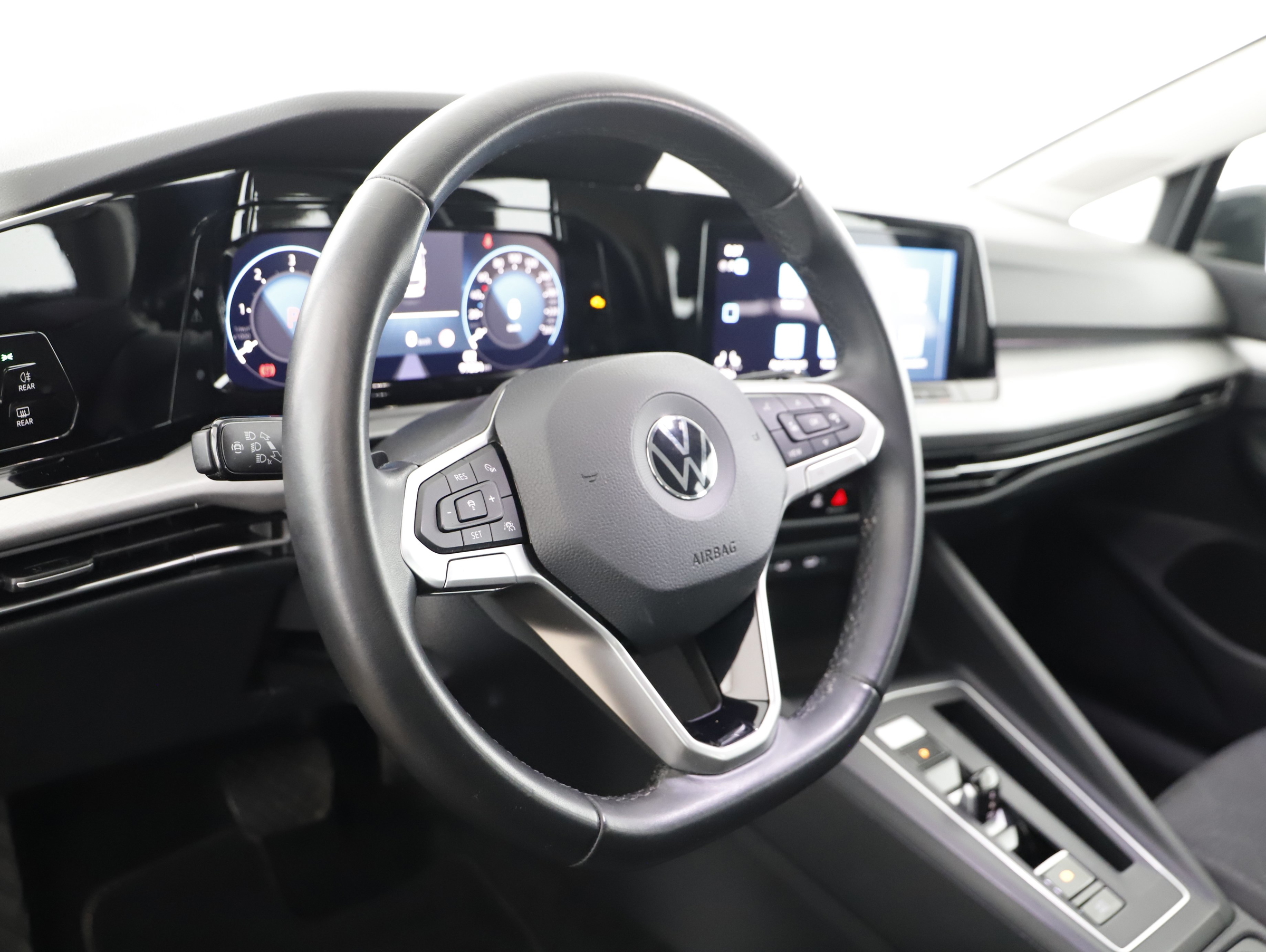 VW Golf VIII Variant 2.0 TDI Life | Bild 11 von 21