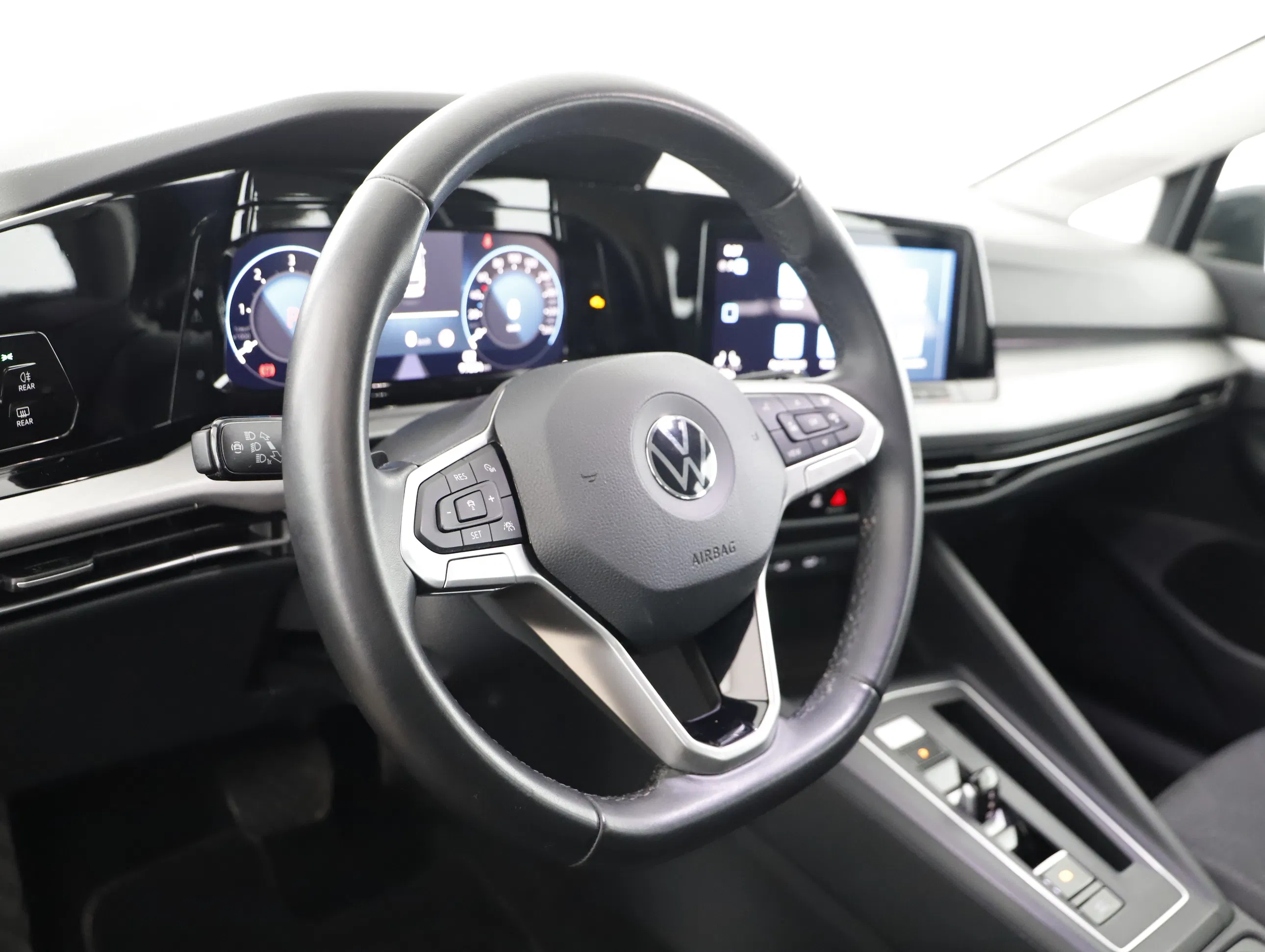VW Golf VIII Variant 2.0 TDI Life | Bild 11 von 21