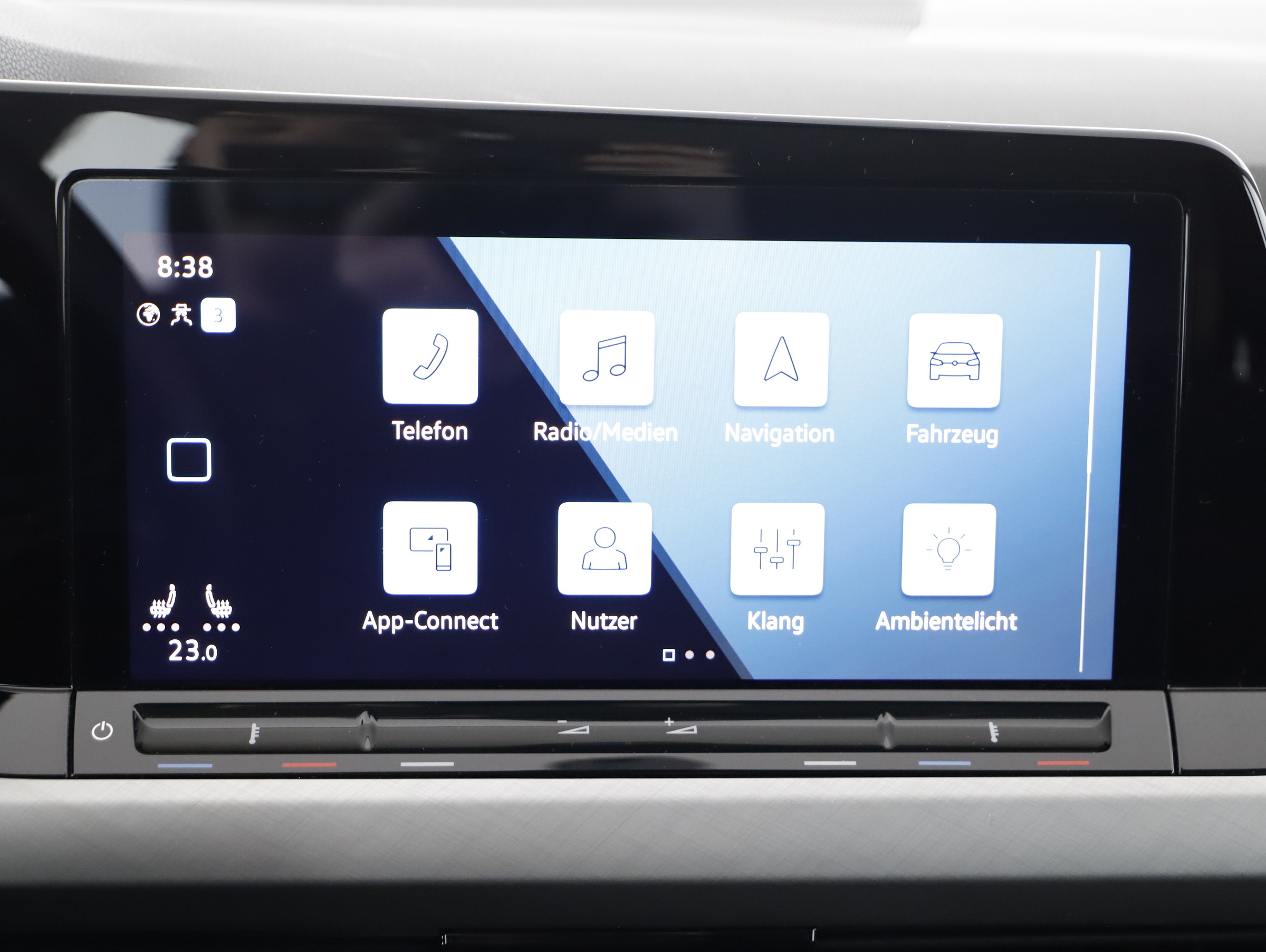 VW Golf VIII Variant 2.0 TDI Life | Bild 14 von 21