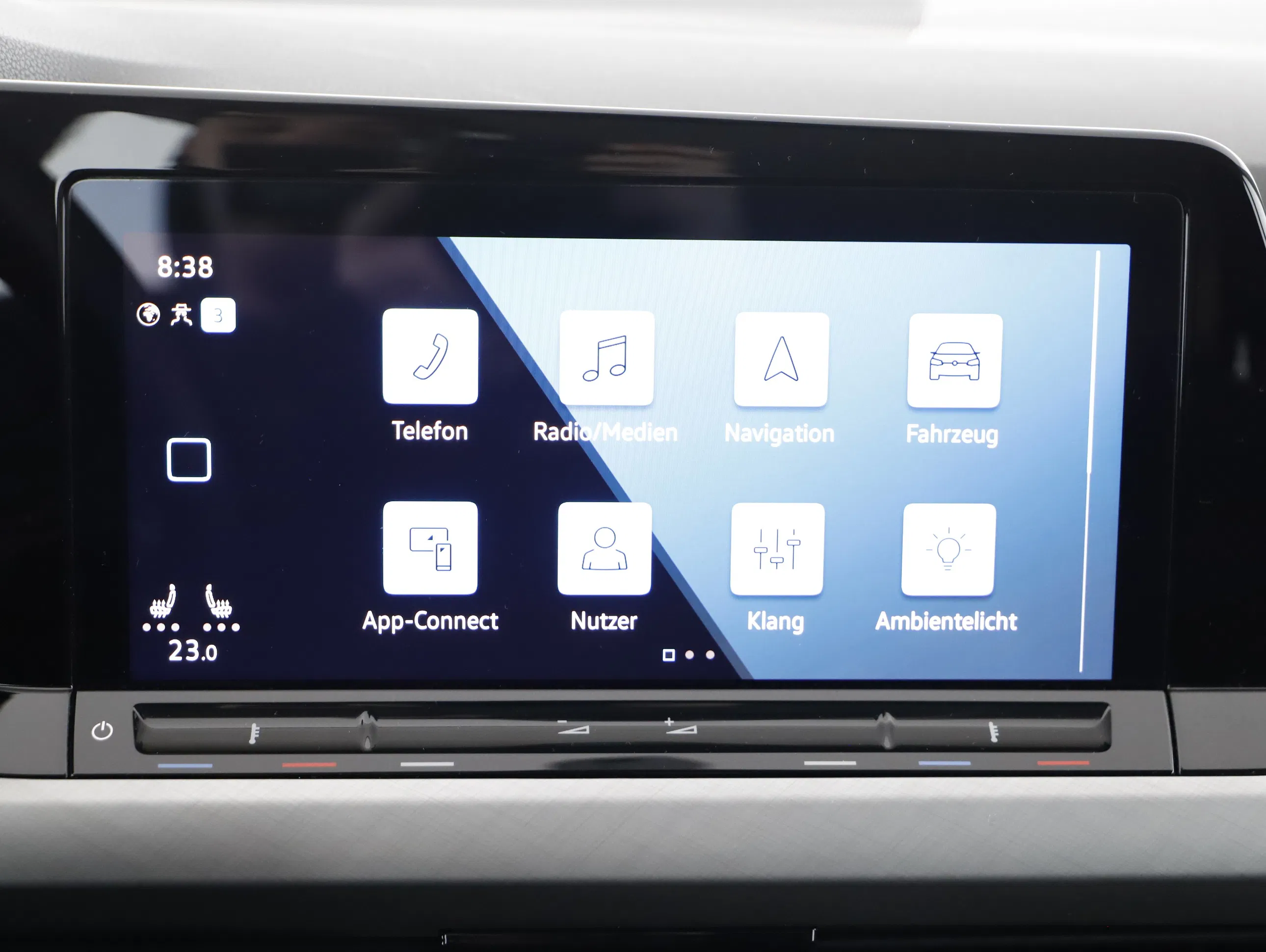 VW Golf VIII Variant 2.0 TDI Life | Bild 14 von 21