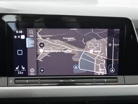 VW Golf VIII Variant 2.0 TDI Life | Thumbnail 15 von 21