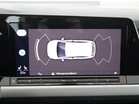 VW Golf VIII Variant 2.0 TDI Life | Thumbnail 16 von 21