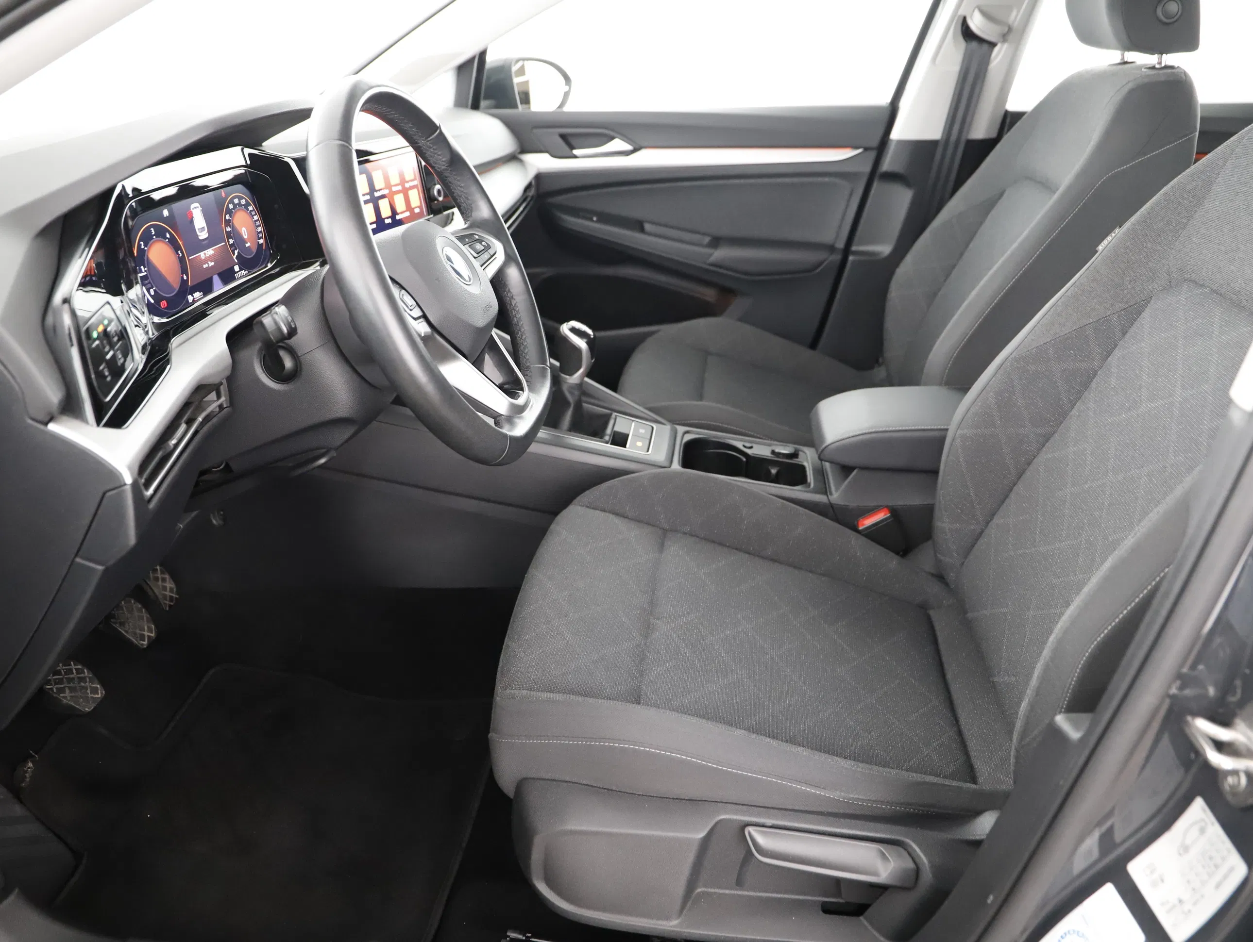 VW Golf VIII Variant 2.0TDI Life | Bild 1 von 21