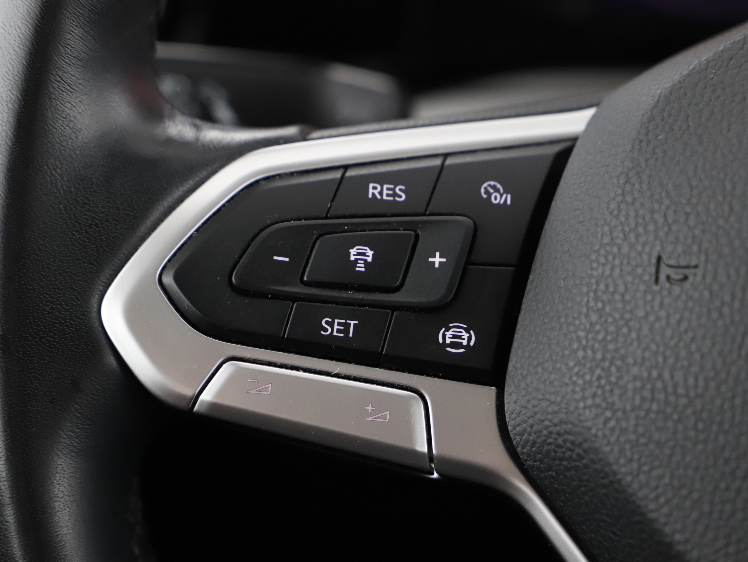 VW Golf VIII Variant 2.0TDI Life | Bild 11 von 21