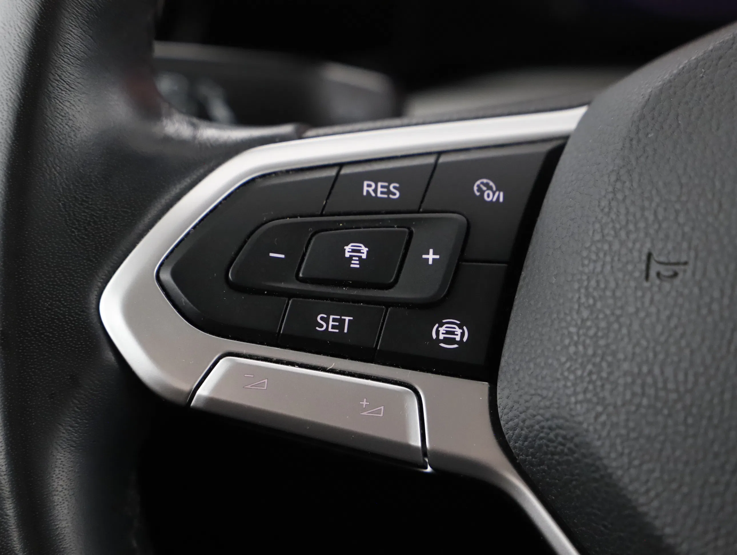 VW Golf VIII Variant 2.0TDI Life | Bild 11 von 21