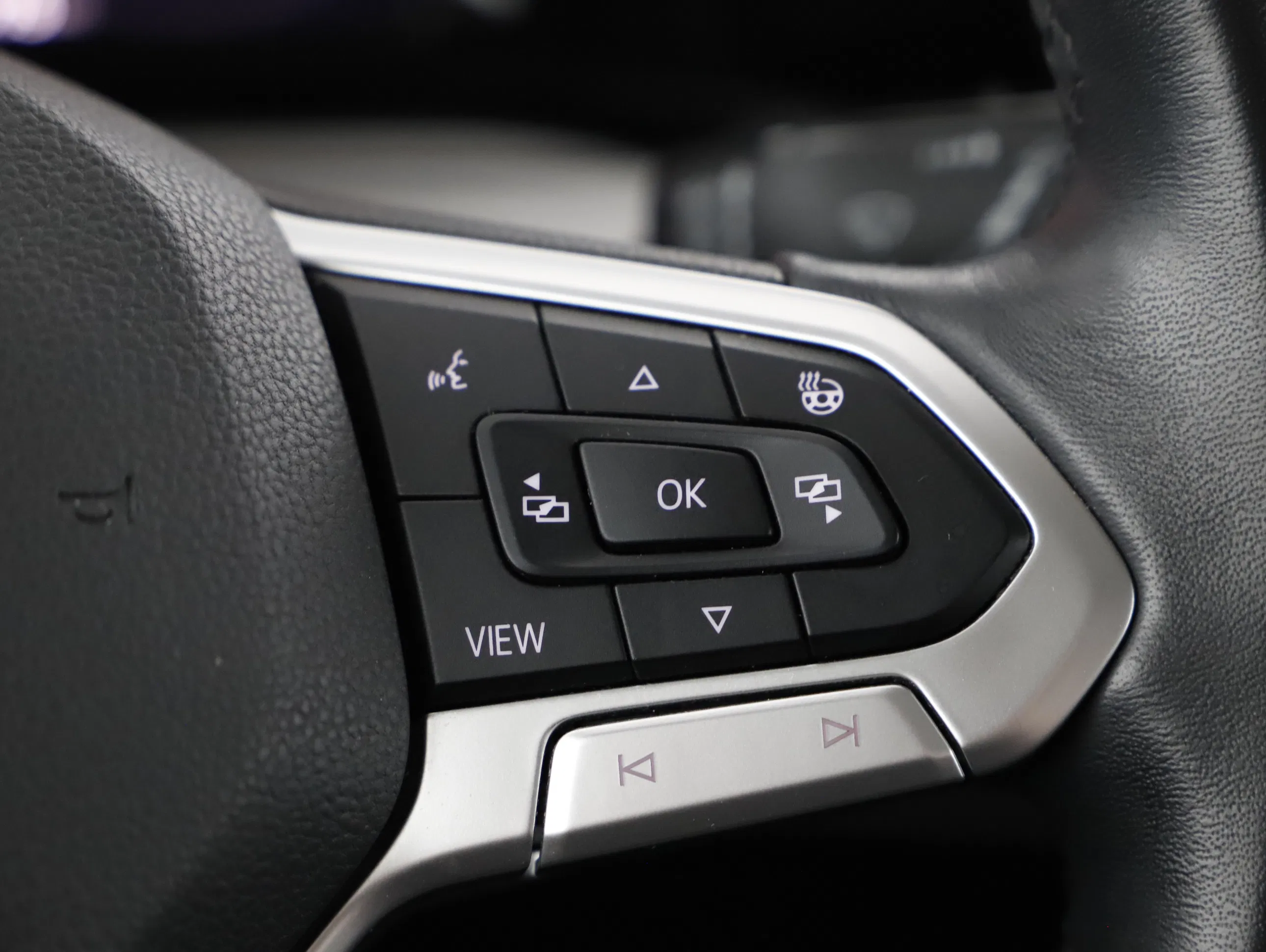 VW Golf VIII Variant 2.0TDI Life | Bild 12 von 21