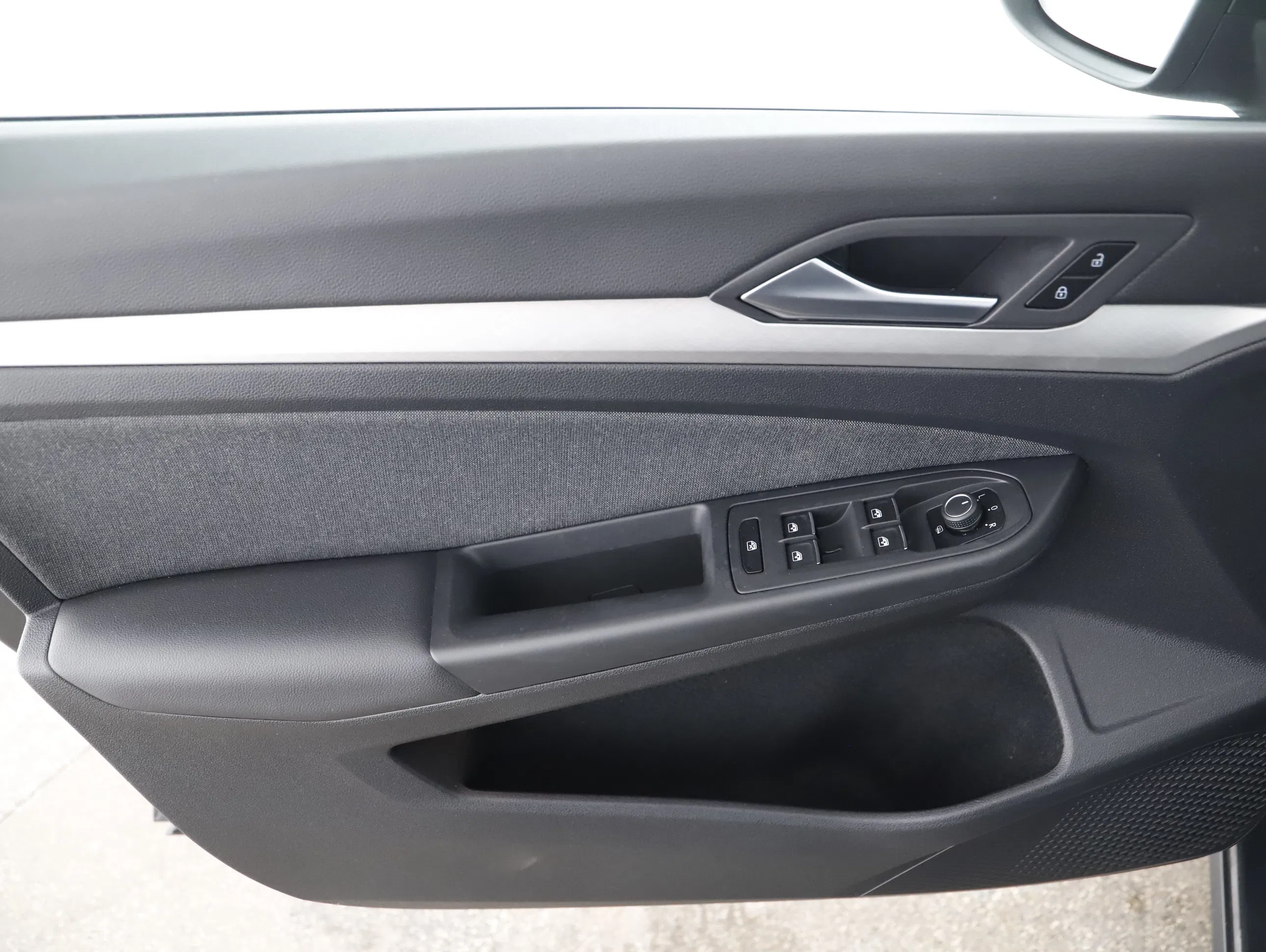 VW Golf VIII Variant 2.0TDI Life | Bild 14 von 21