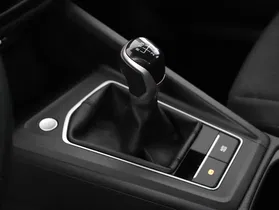 VW Golf VIII Variant 2.0TDI Life | Thumbnail 5 von 21