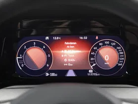 VW Golf VIII Variant 2.0TDI Life | Thumbnail 6 von 21