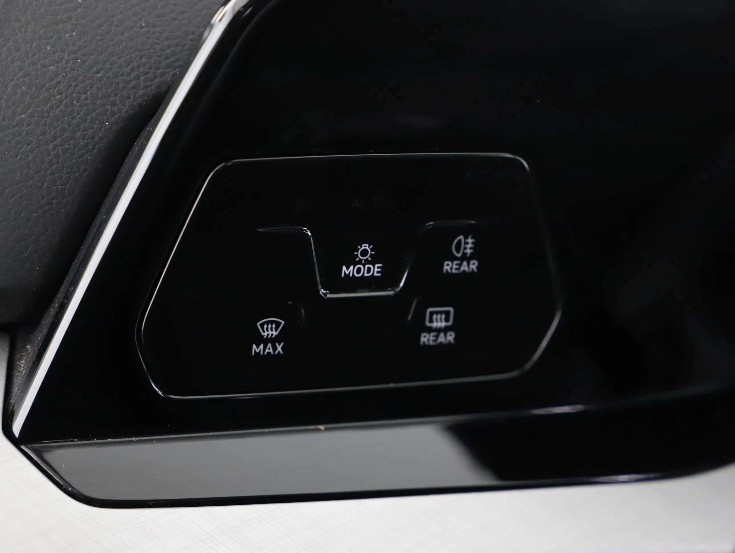 VW Golf VIII Var 2.0 TDI DSG Life | Bild 7 von 21
