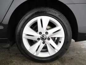 VW Golf VIII Var 2.0 TDI DSG Life | Thumbnail 4 von 21