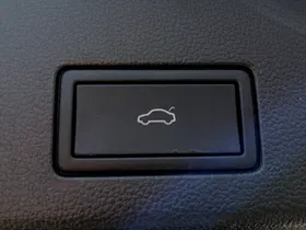 VW Golf VIII Var. 2.0TDI Life DSG | Thumbnail 24 von 24