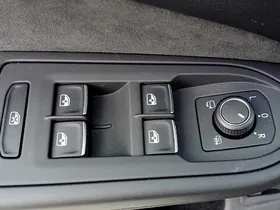 VW Golf VIII Var. 2.0TDI Life DSG | Thumbnail 7 von 24