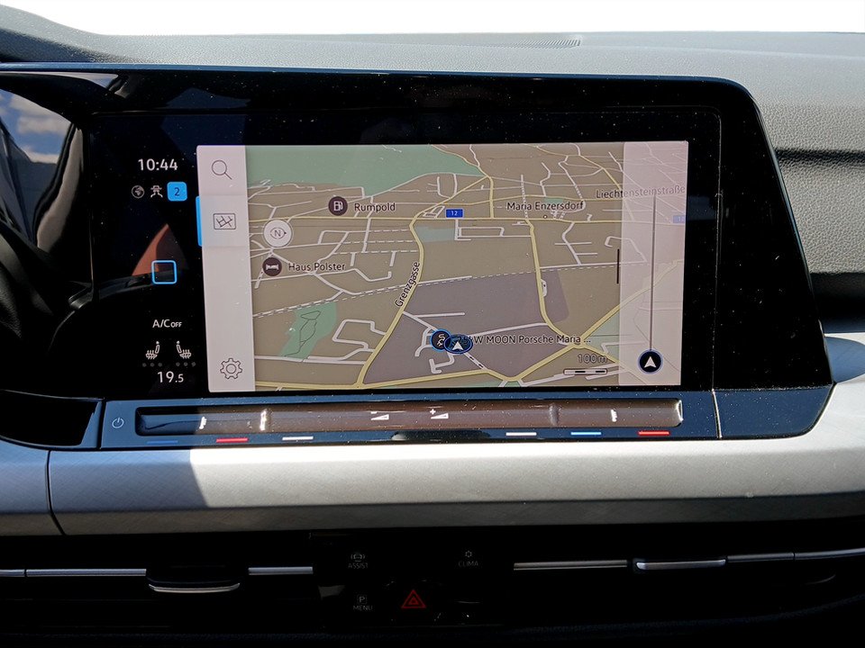 VW Golf VIII Var. 2.0TDI Life DSG | Bild 18 von 24