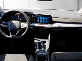 VW Golf VIII Var. 2.0TDI Life DSG | Thumbnail 12 von 24