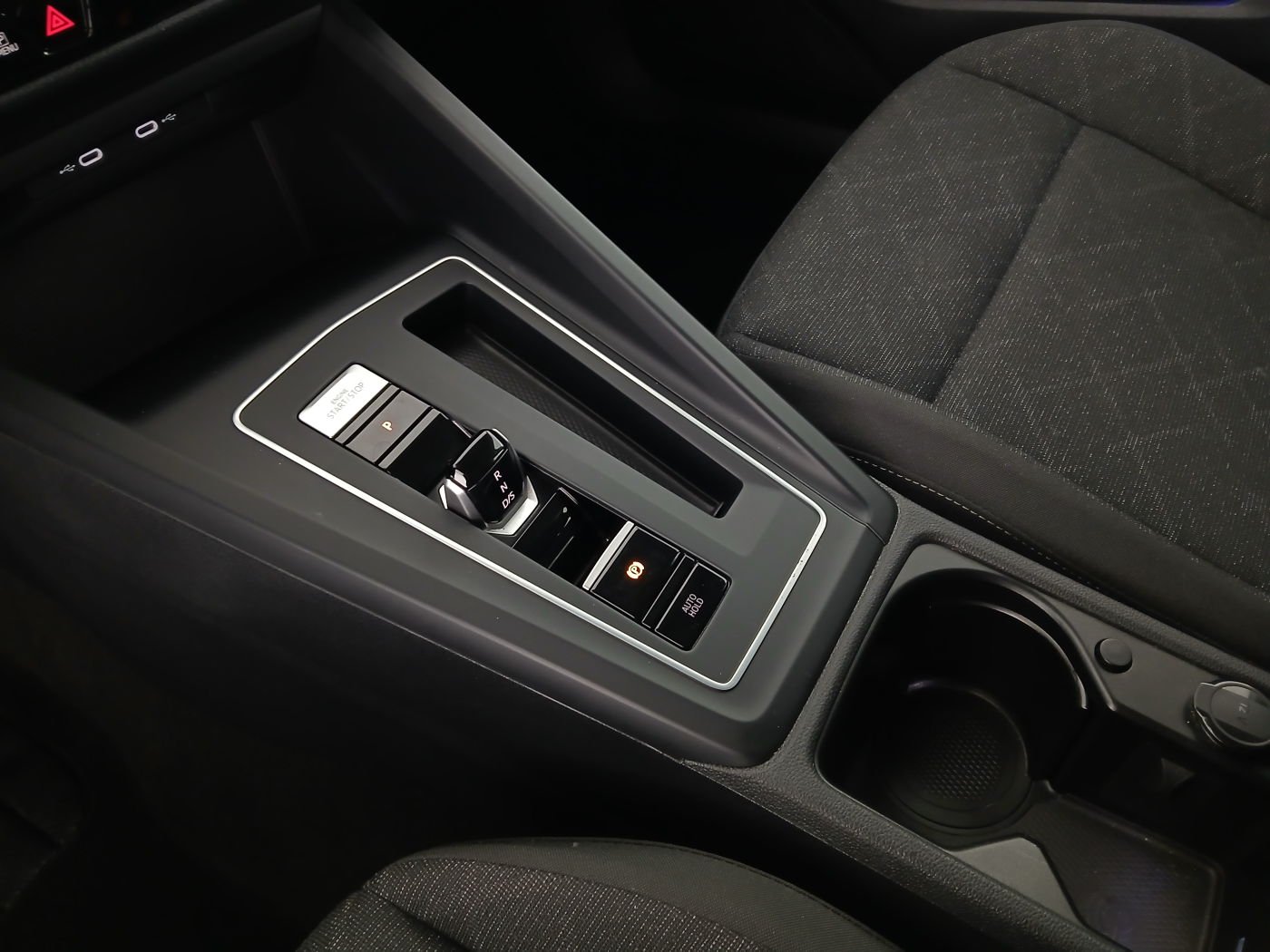 VW Golf VIII Variant 2.0 TDI Life | Bild 23 von 25