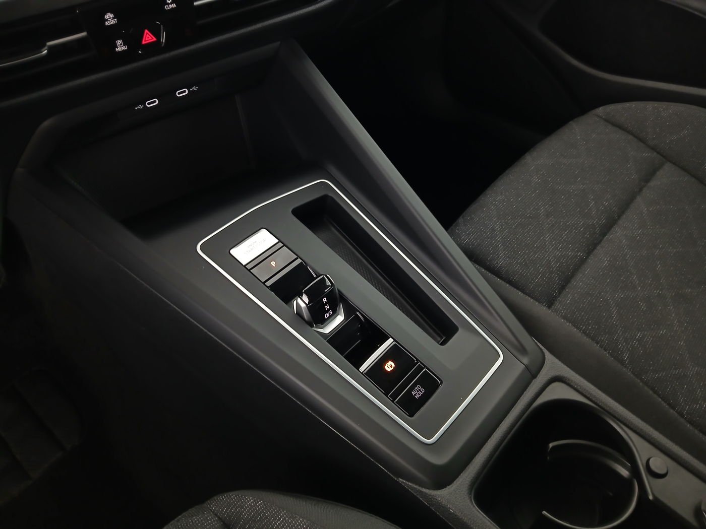 VW Golf VIII Variant 2.0 TDI Life | Bild 12 von 19