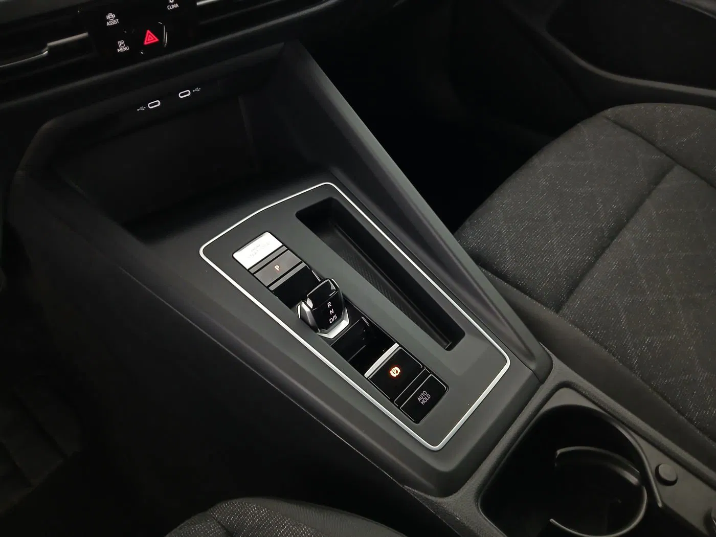 VW Golf VIII Variant 2.0 TDI Life | Bild 12 von 19