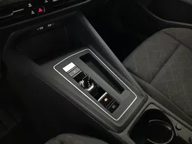 VW Golf VIII Variant 2.0 TDI Life | Thumbnail 12 von 19