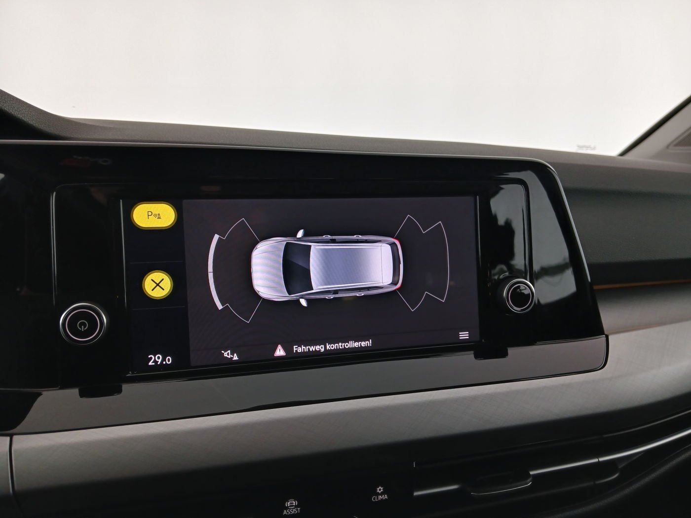 VW Golf VIII Variant 2.0 TDI Life | Bild 18 von 19