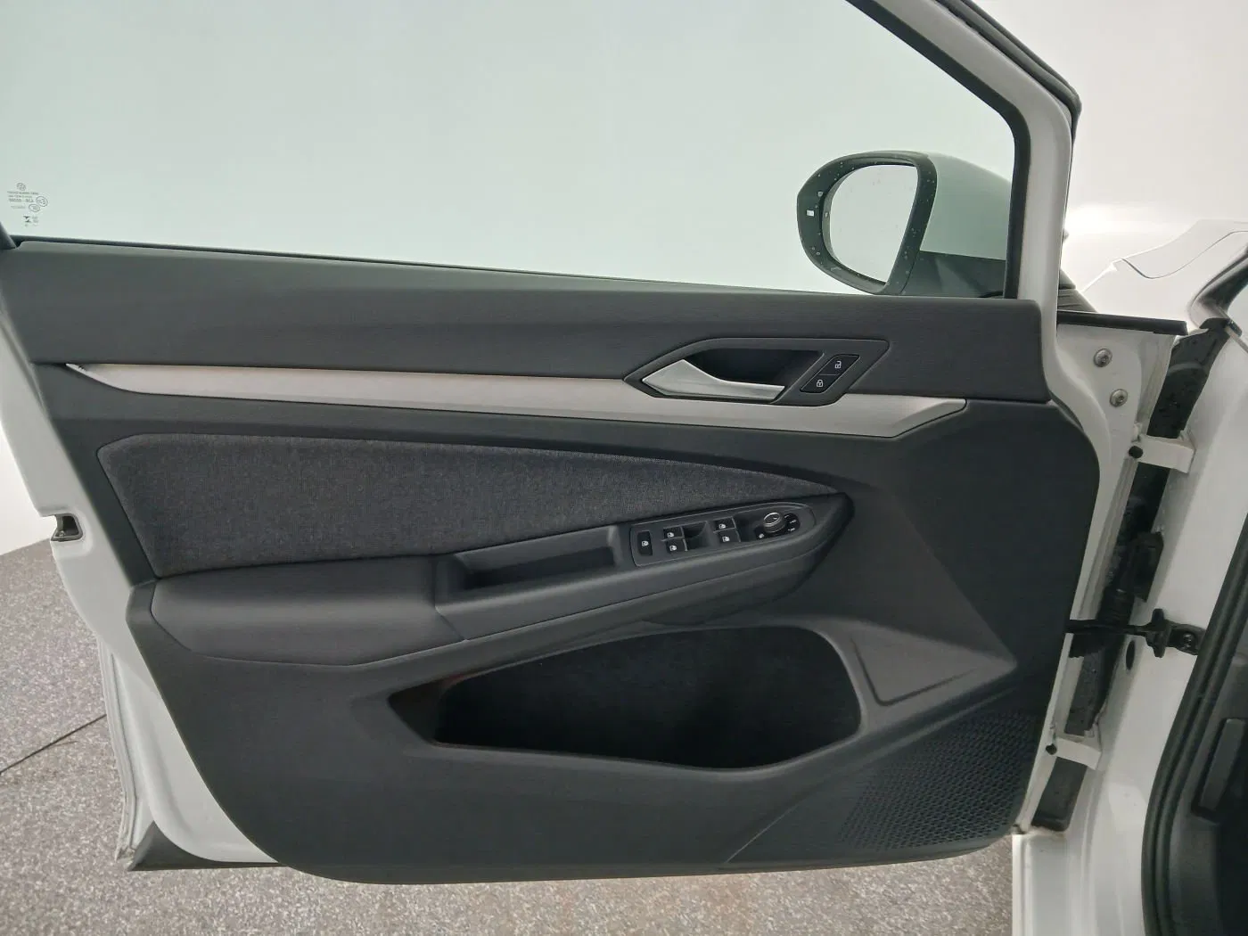 VW Golf VIII Variant 2.0 TDI Life | Bild 4 von 19