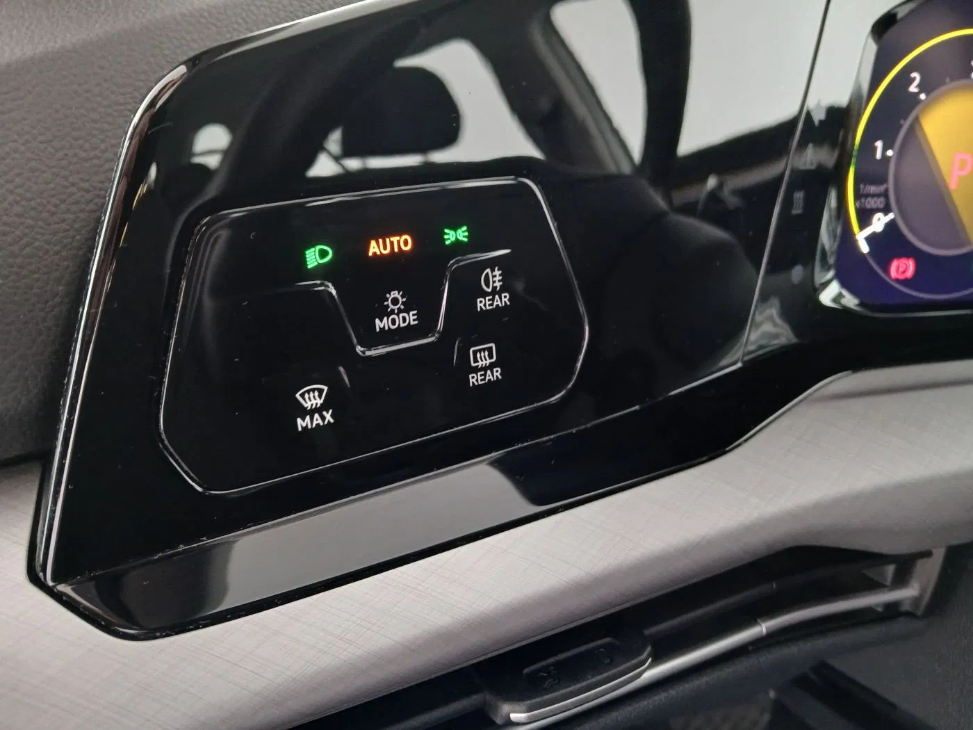 VW Golf VIII Variant 2.0 TDI Life | Bild 6 von 19