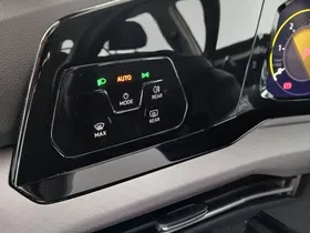 VW Golf VIII Variant 2.0 TDI Life | Thumbnail 6 von 19