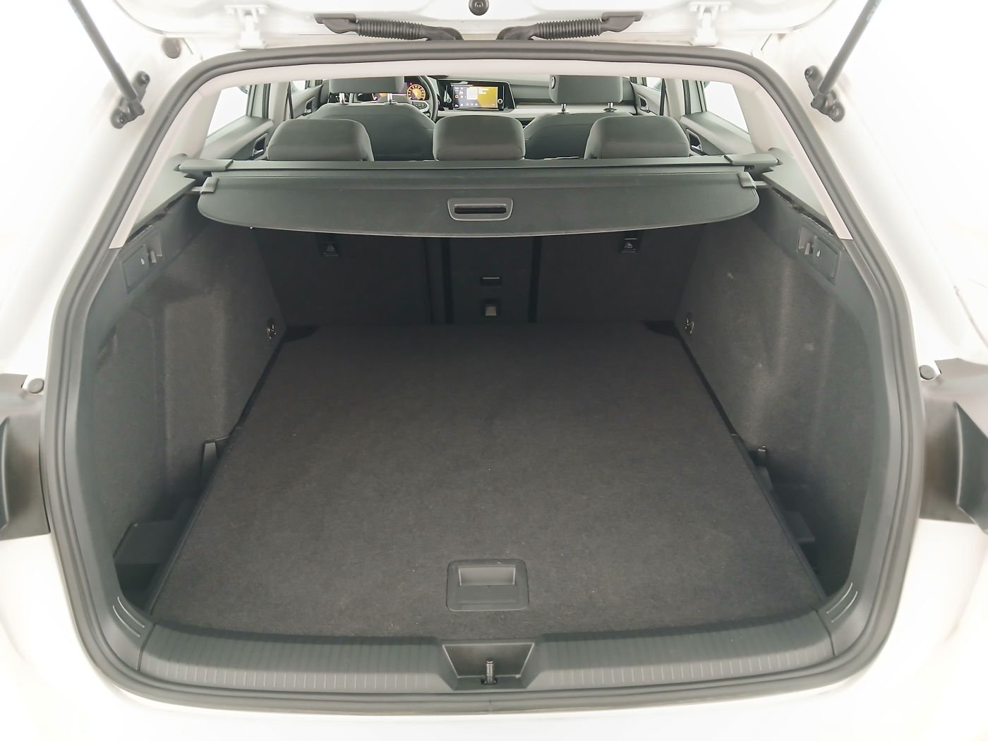 VW Golf VIII Variant 2.0 TDI Life | Bild 8 von 19