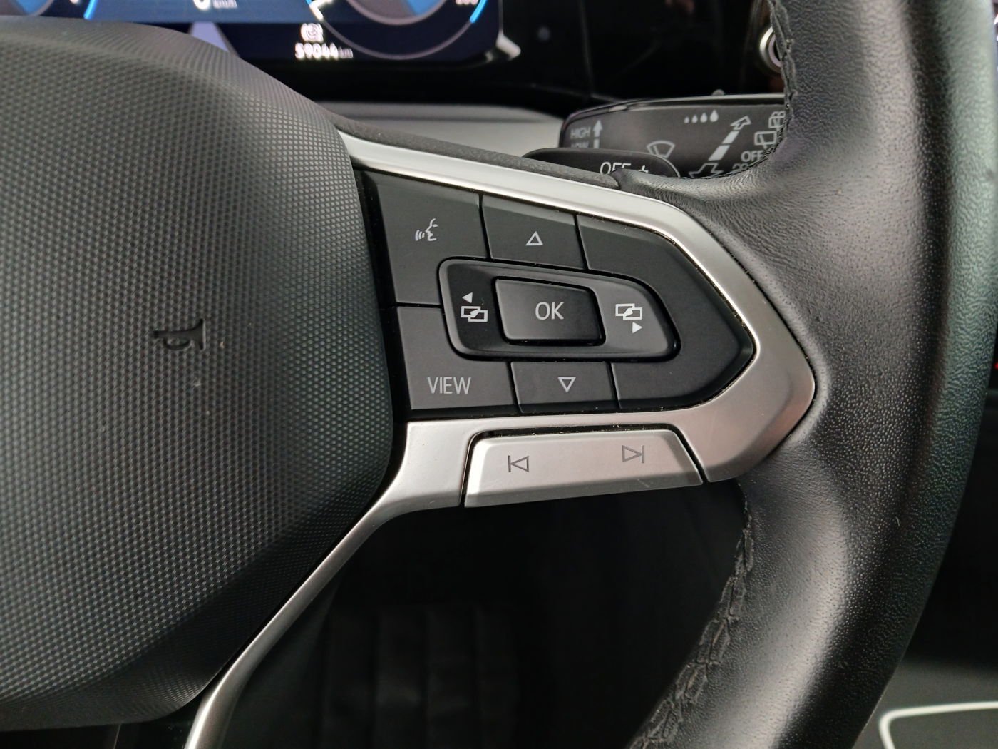 VW Golf VIII Variant 2.0 TDI Life | Bild 11 von 18