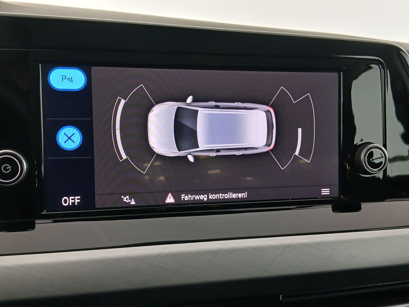 VW Golf VIII Variant 2.0 TDI Life | Bild 18 von 18