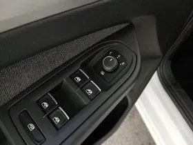 VW Golf VIII Variant 2.0 TDI Life | Thumbnail 6 von 18