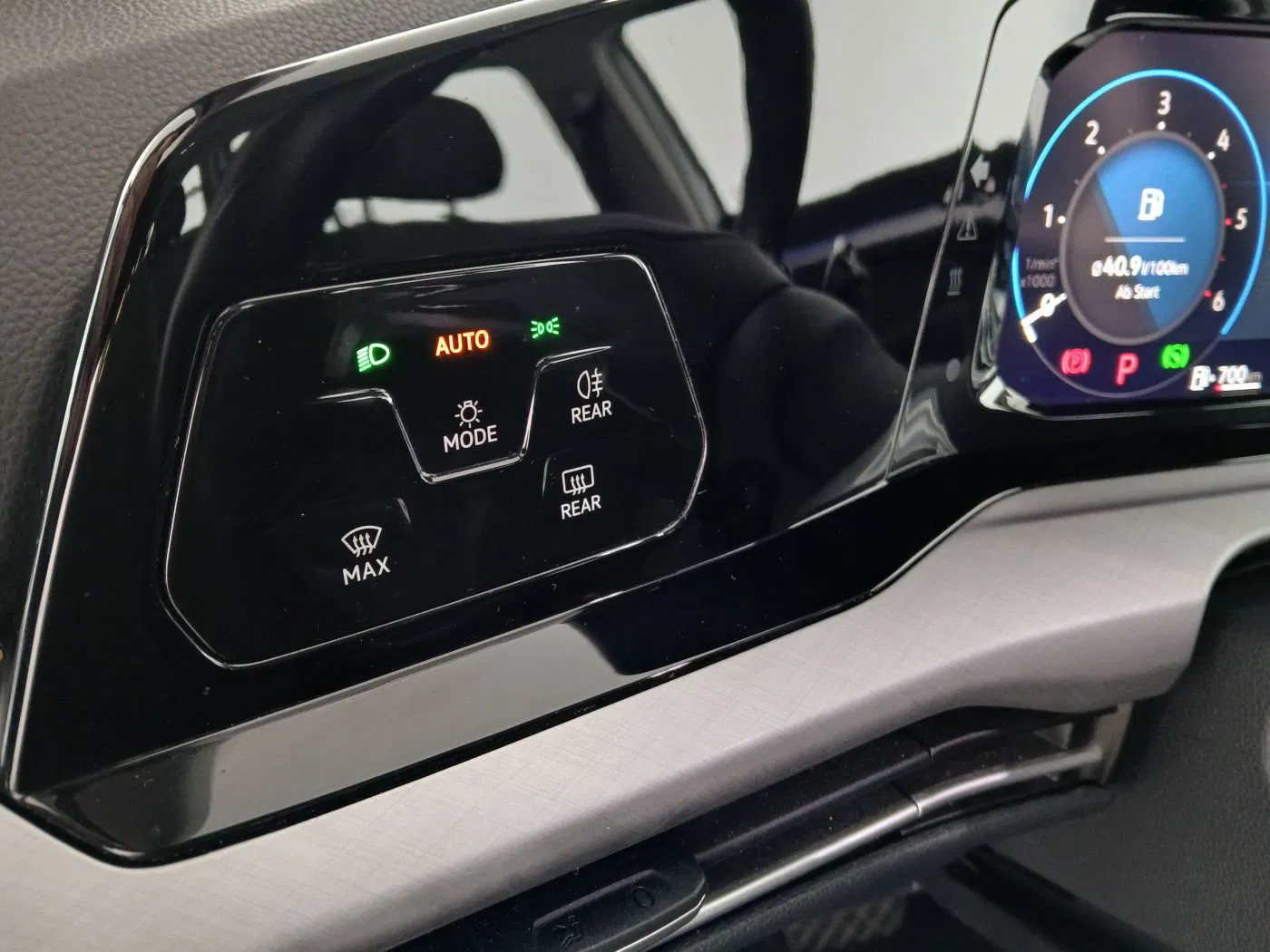 VW Golf VIII Variant 2.0 TDI Life | Bild 7 von 18