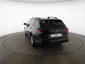 VW Golf VIII Variant 2.0 TDI Life | Thumbnail 19 von 23